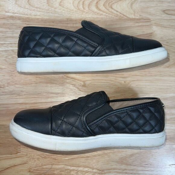 Steve Madden Zaander Quilted Slip on Leather Flocked Fashion Sneaker Women’s 6 - Picture 10 of 12